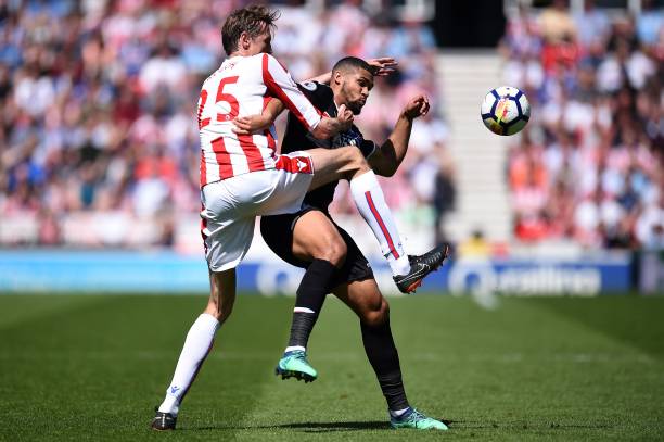 她已经在时 她已经在时